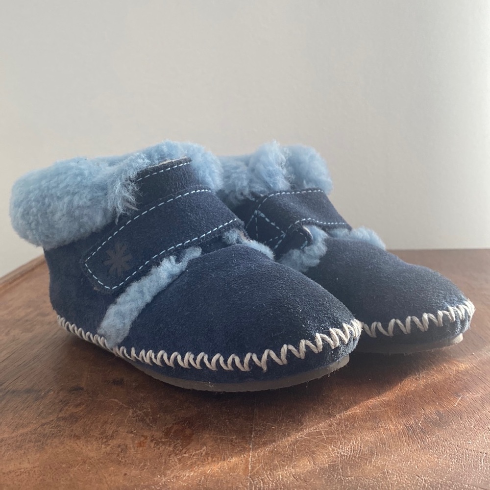L.L.Bean toddler wicked good slipper size 5/6